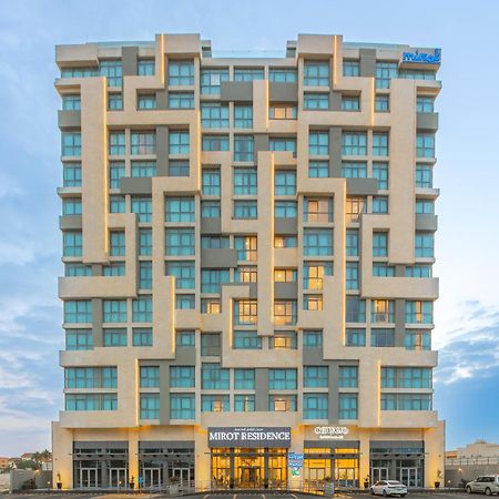 فندق ميروت-Mirot Hotel Ал Хубар Екстериор снимка